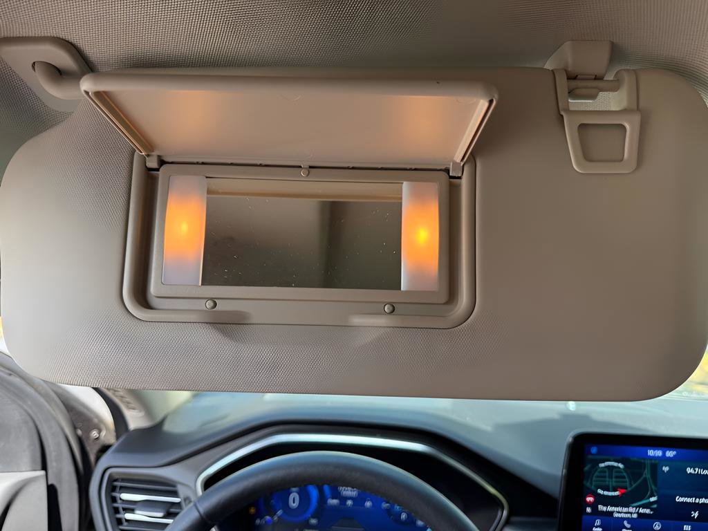 Used 2020 Ford Escape Titanium w/ Titanium Premium Package 2.0 image 31