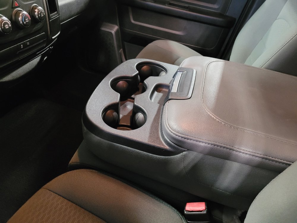 Used 2018 RAM 1500 Express AWD/4WD image 26