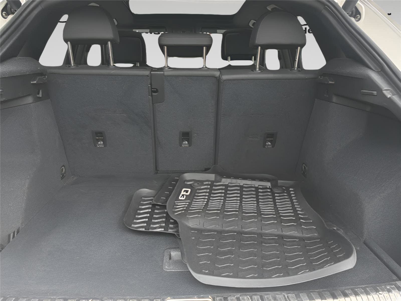 Used 2020 Audi Q3 2.0T Prestige w/ Prestige Package image 10