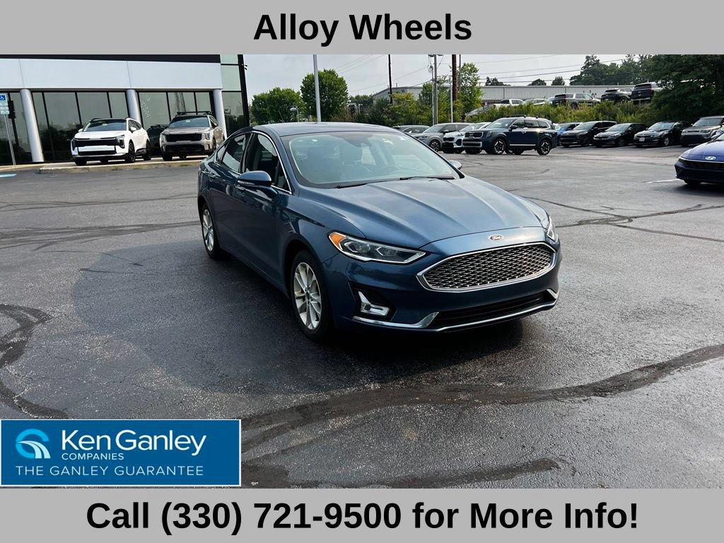 Used 2019 Ford Fusion Energi Titanium FWD image 3