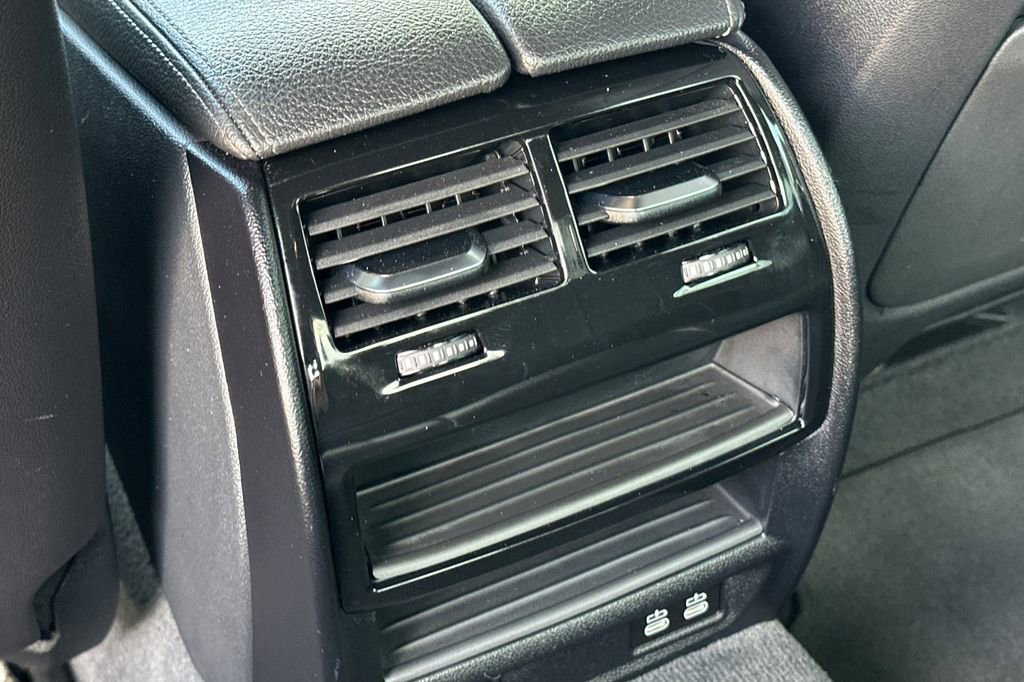 Used 2022 BMW 540i xDrive w/ M Sport Package AWD/4WD image 13