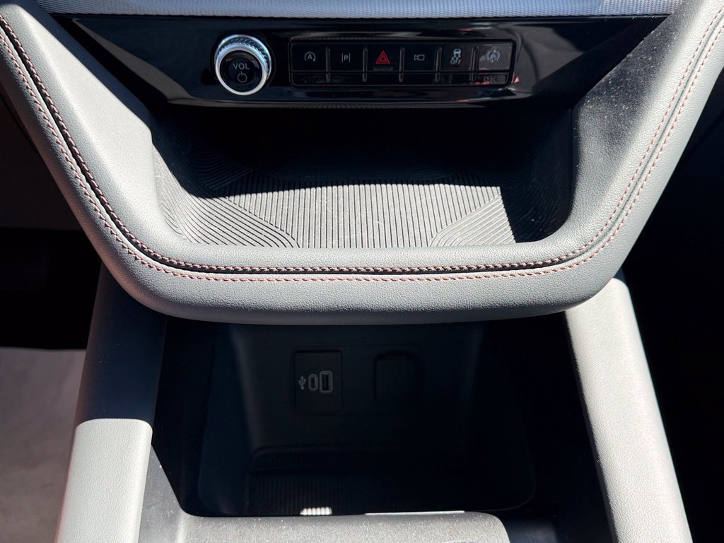 New 2026 Ford Explorer Active AWD/4WD image 16