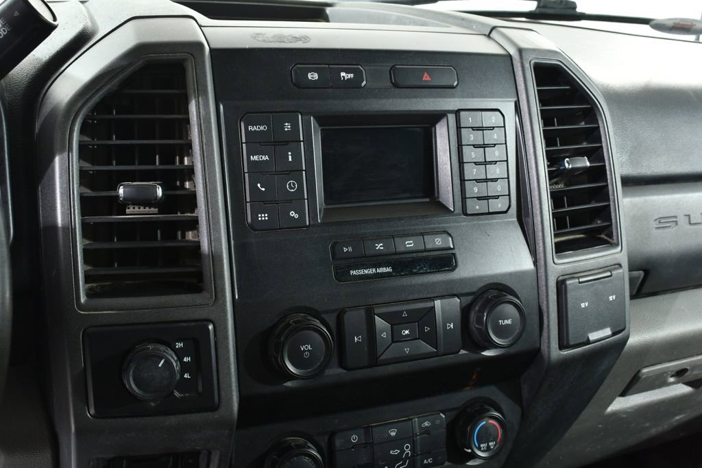 Used 2021 Ford F550 4x4 Regular Cab Super Duty w/ XL Value Package image 8