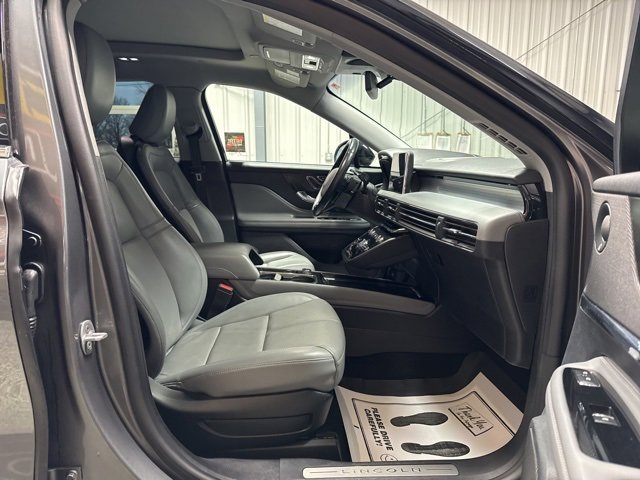 Used 2022 Lincoln Corsair Reserve w/ Luxury Package image 30