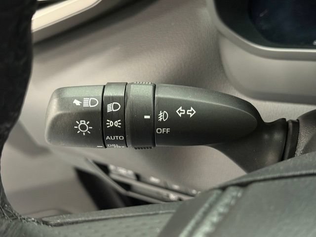 Used 2025 Toyota Tundra Limited w/ TRD Off-Road Package AWD/4WD image 21