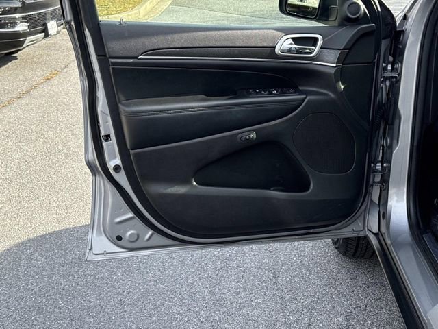 Used 2018 Jeep Grand Cherokee Limited image 14