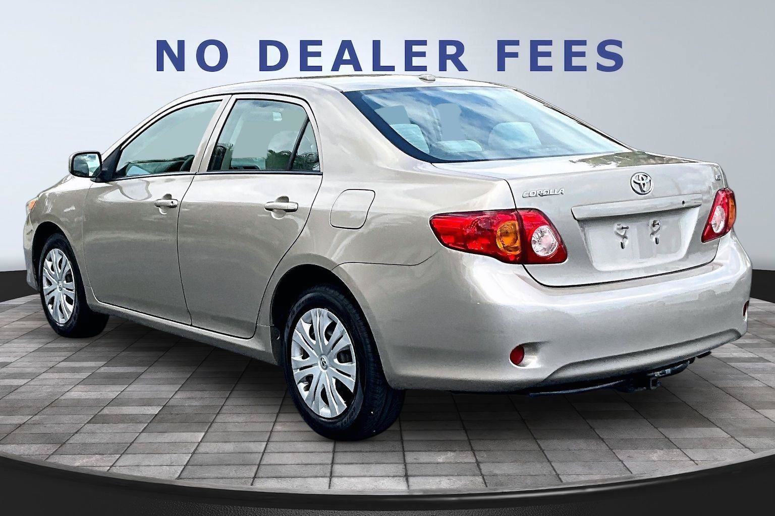 Used 2010 Toyota Corolla LE FWD image 4