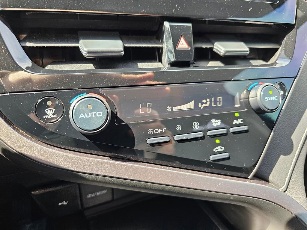 Certified 2023 Toyota Camry SE AWD/4WD image 28