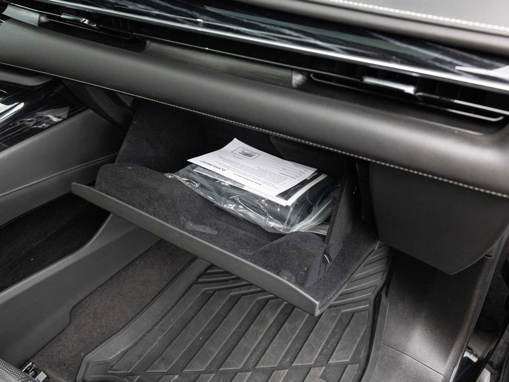 Used 2023 Cadillac Escalade ESV V image 76