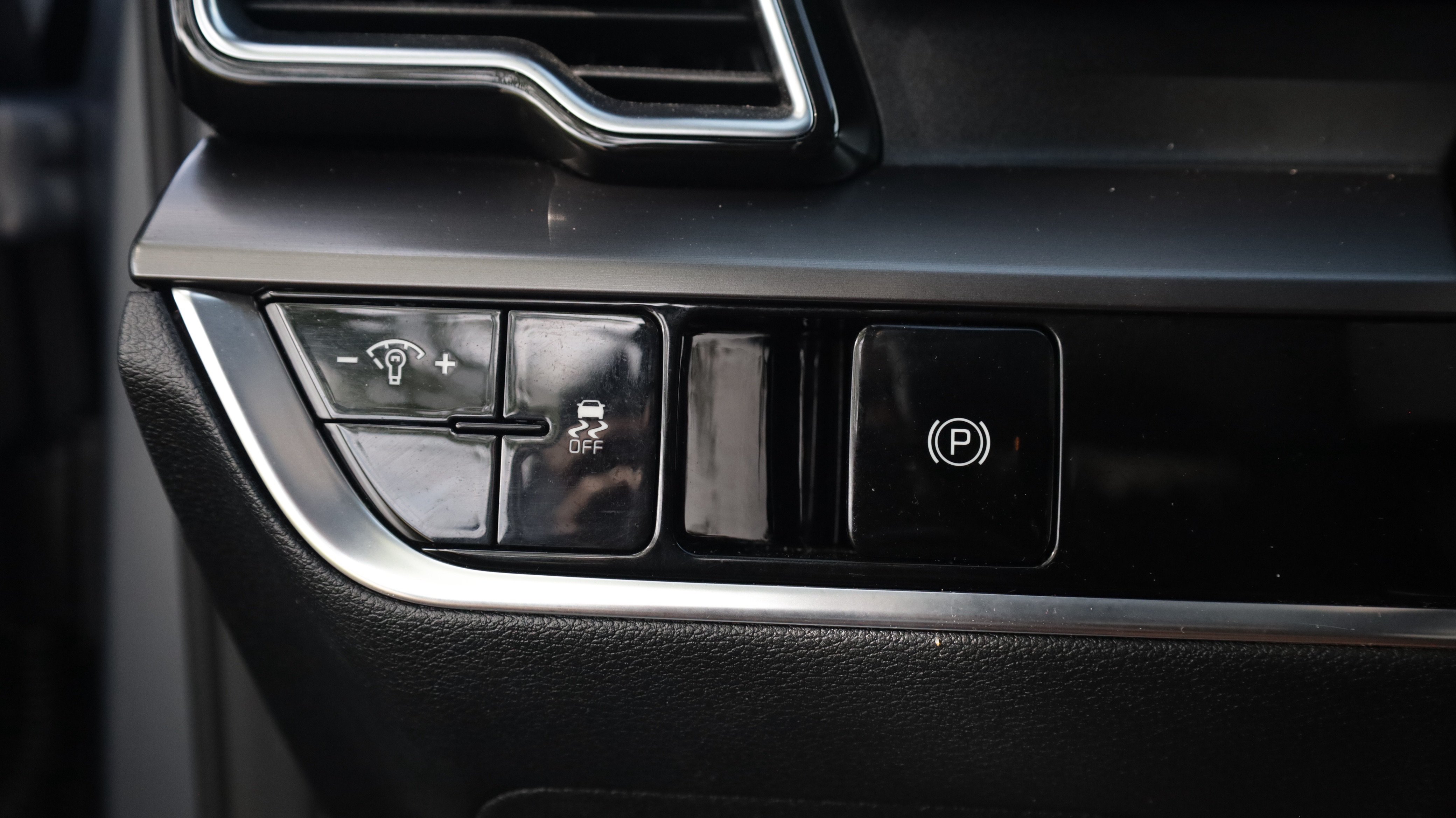 Used 2023 Kia Sportage EX FWD image 26