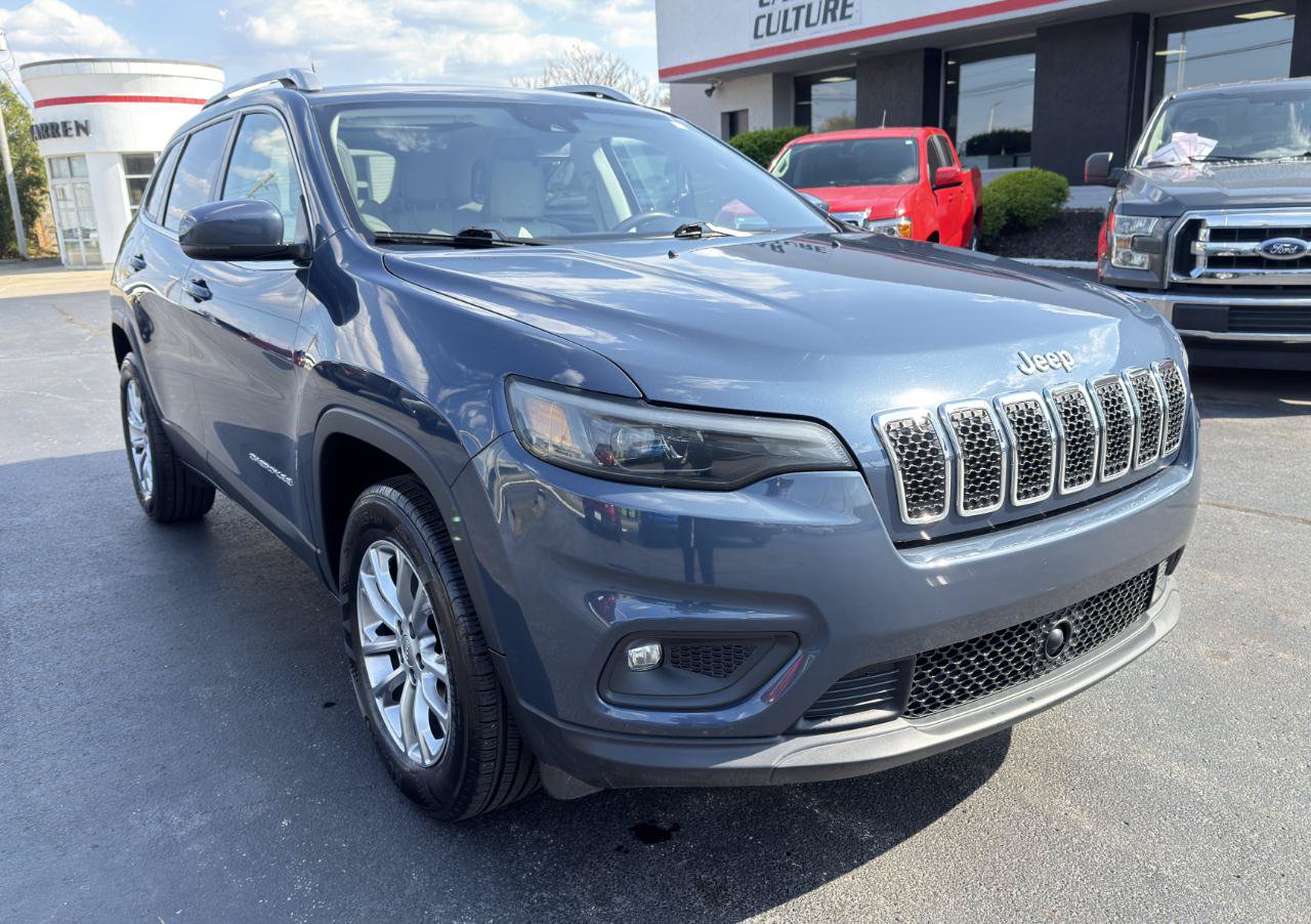 Used 2021 Jeep Cherokee Latitude Lux w/ Sun & Sound Group AWD/4WD image 4