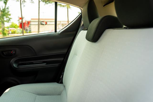 Used 2017 Toyota Prius C One FWD image 27