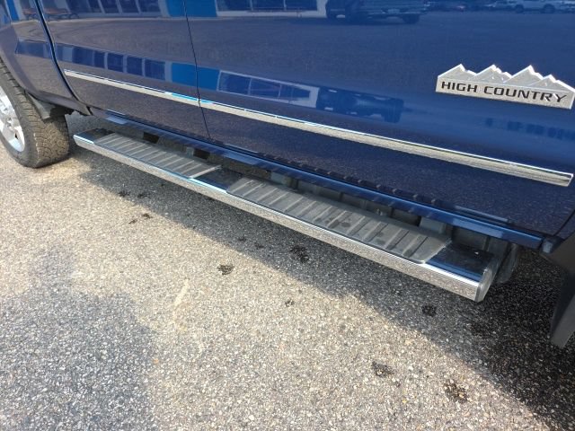 Used 2018 Chevrolet Silverado 2500 High Country AWD/4WD image 32