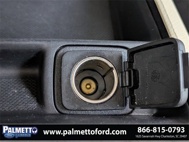 Used 2015 Ford Fusion SE image 22