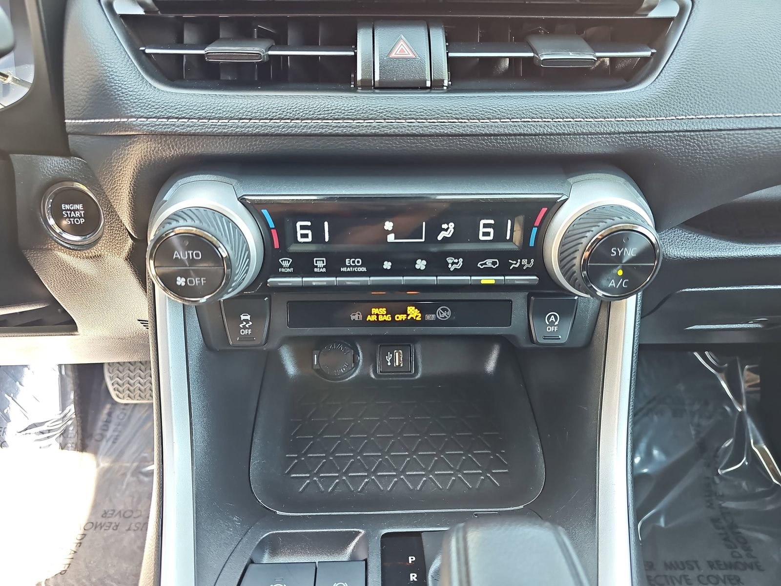 Used 2023 Toyota RAV4 XLE AWD/4WD image 23