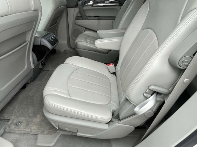 Used 2014 Buick Enclave Leather image 12