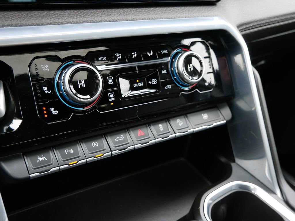 Used 2022 GMC Sierra 1500 Denali w/ Denali Reserve Package image 19