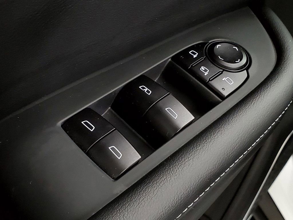 Used 2025 Buick Enclave Preferred image 27