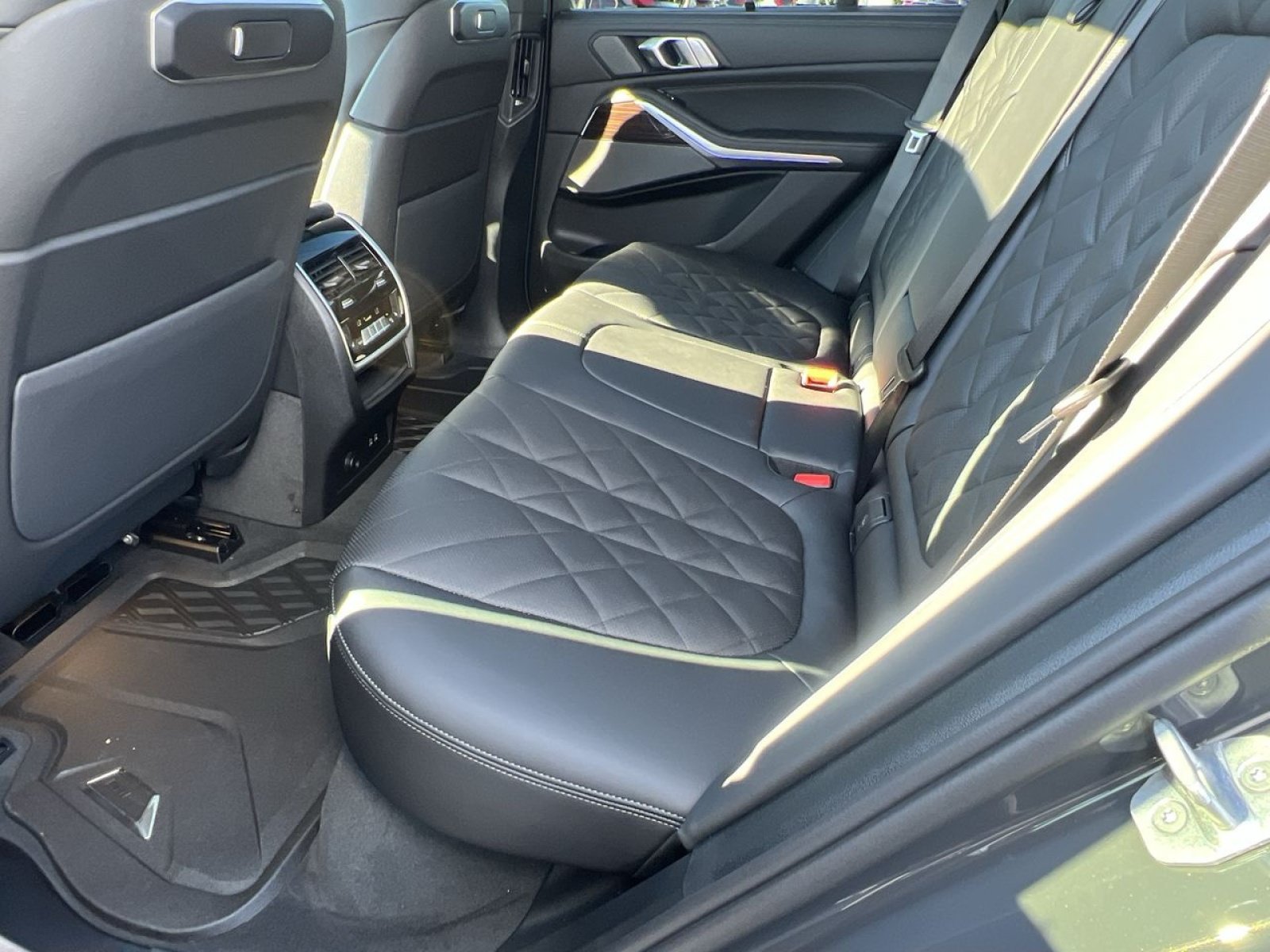 New 2026 BMW X5 xDrive40i AWD/4WD image 22