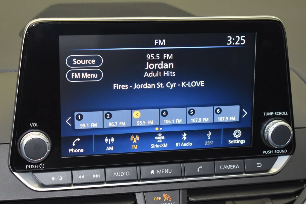 Used 2025 Nissan Altima 2.5 SR FWD image 22