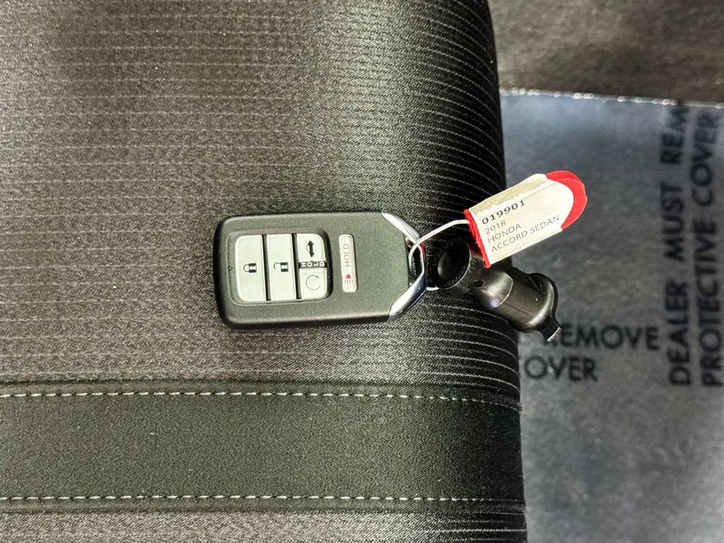 Used 2018 Honda Accord EX image 37