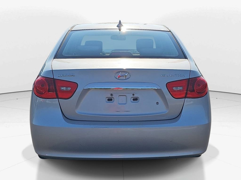Used 2009 Hyundai Elantra SE FWD image 8