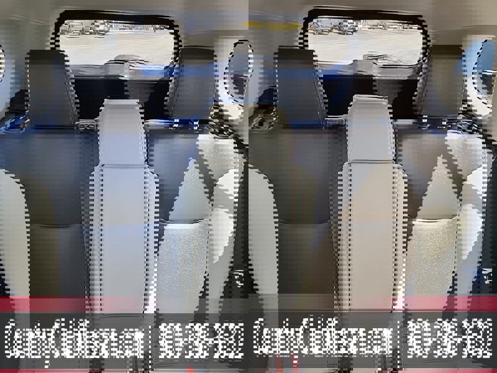 Used 2023 Toyota Corolla Cross XLE w/ Convenience Package image 22