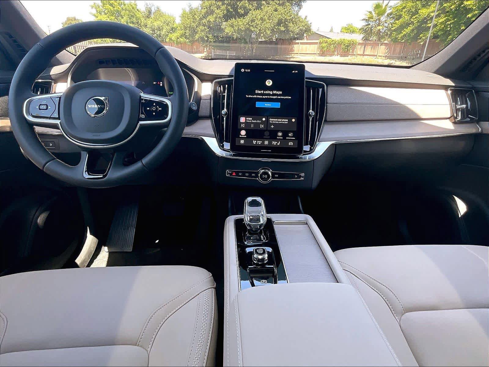 New 2026 Volvo XC90 T8 Plus w/ Protection Package AWD/4WD image 7