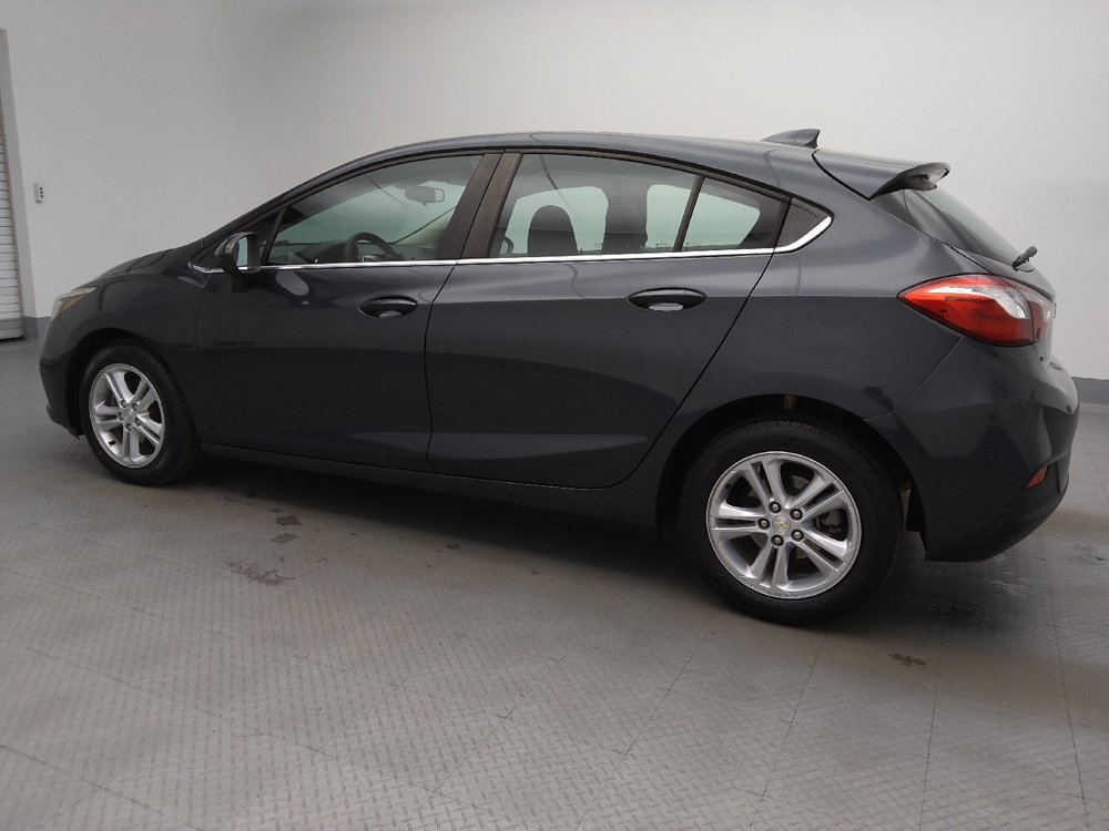 Used 2018 Chevrolet Cruze LT image 3