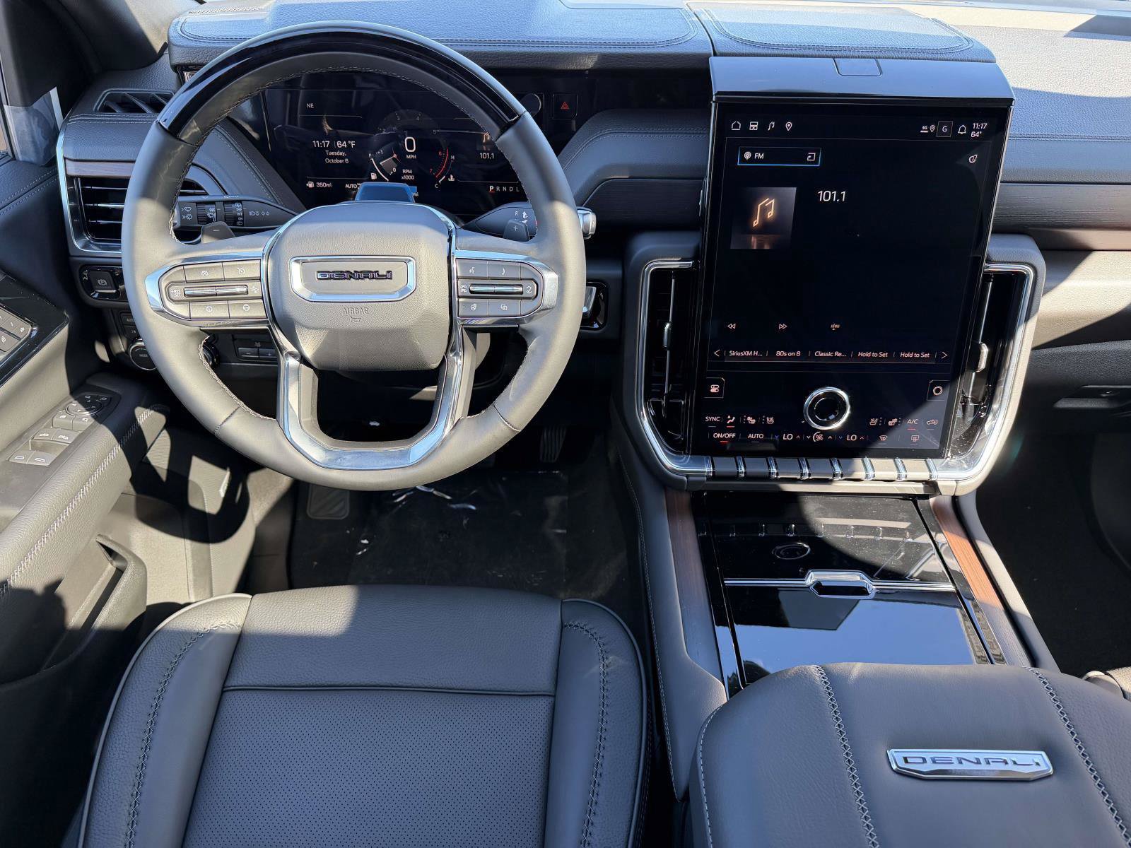 New 2027 GMC Yukon Denali w/ Denali Reserve Package AWD/4WD image 11