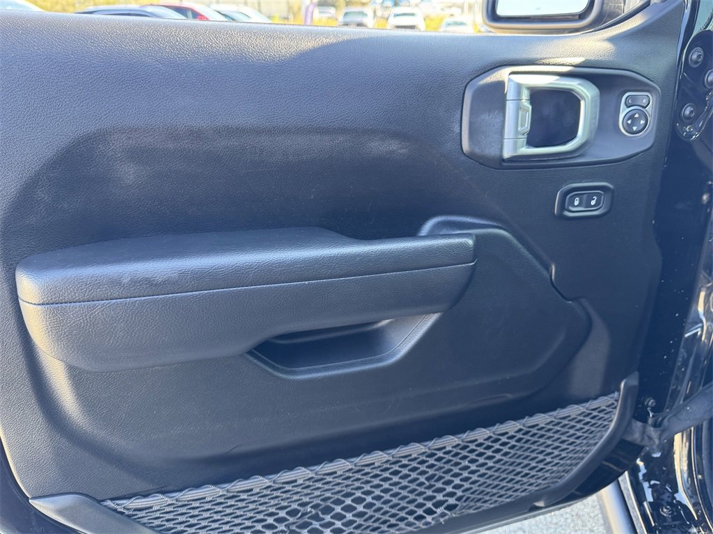 Used 2023 Jeep Wrangler Unlimited Rubicon w/ Xtreme 35 Tire Package image 18