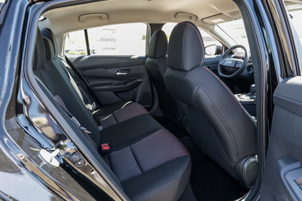 New 2027 Nissan Sentra SR FWD image 23