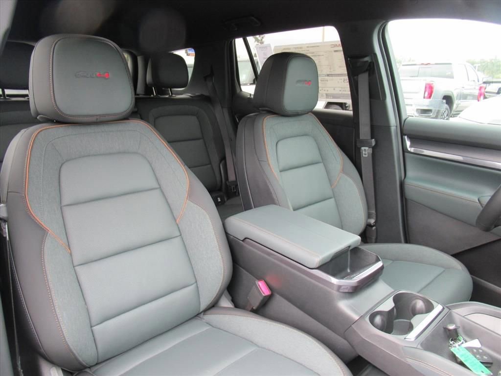 New 2026 GMC Terrain AT4 w/ Convenience Package III image 9