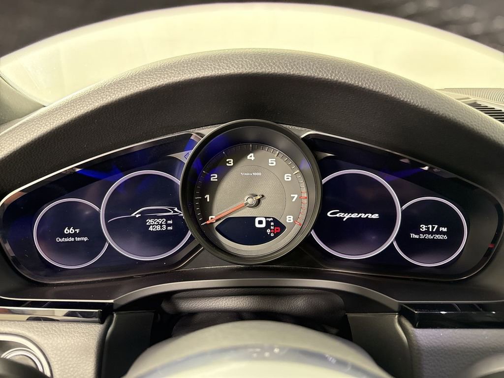 Certified 2023 Porsche Cayenne Platinum Edition image 37