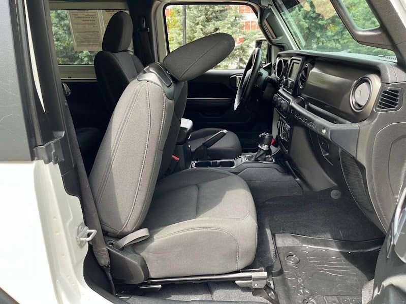 Used 2019 Jeep Wrangler Sport image 33