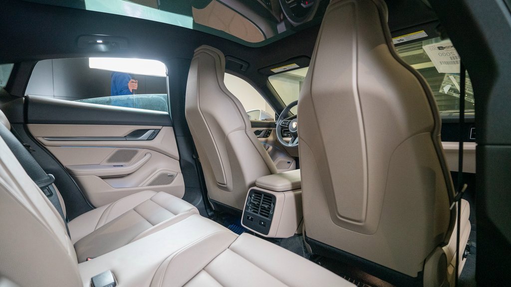 New 2025 Porsche Taycan image 16
