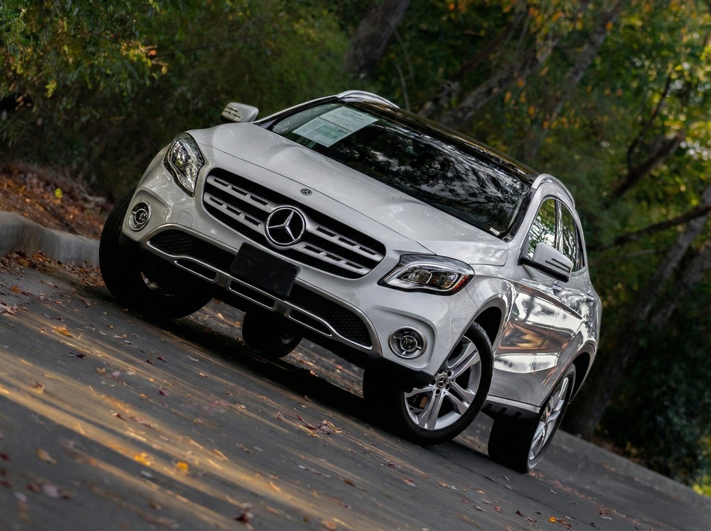 Used 2019 Mercedes-Benz GLA 250 4MATIC w/ Convenience Package image 26