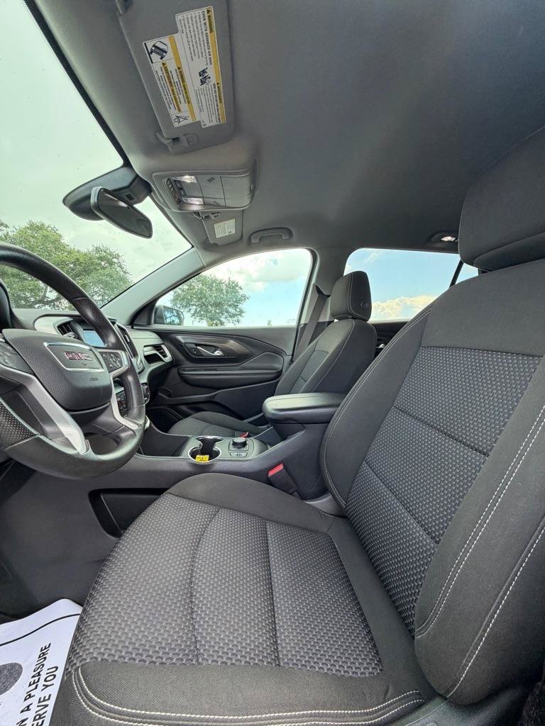 Used 2022 GMC Terrain SLE w/ Driver Convenience Package AWD/4WD image 11