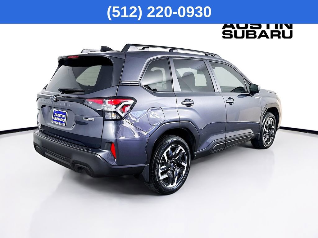 Used 2025 Subaru Forester Premium image 8
