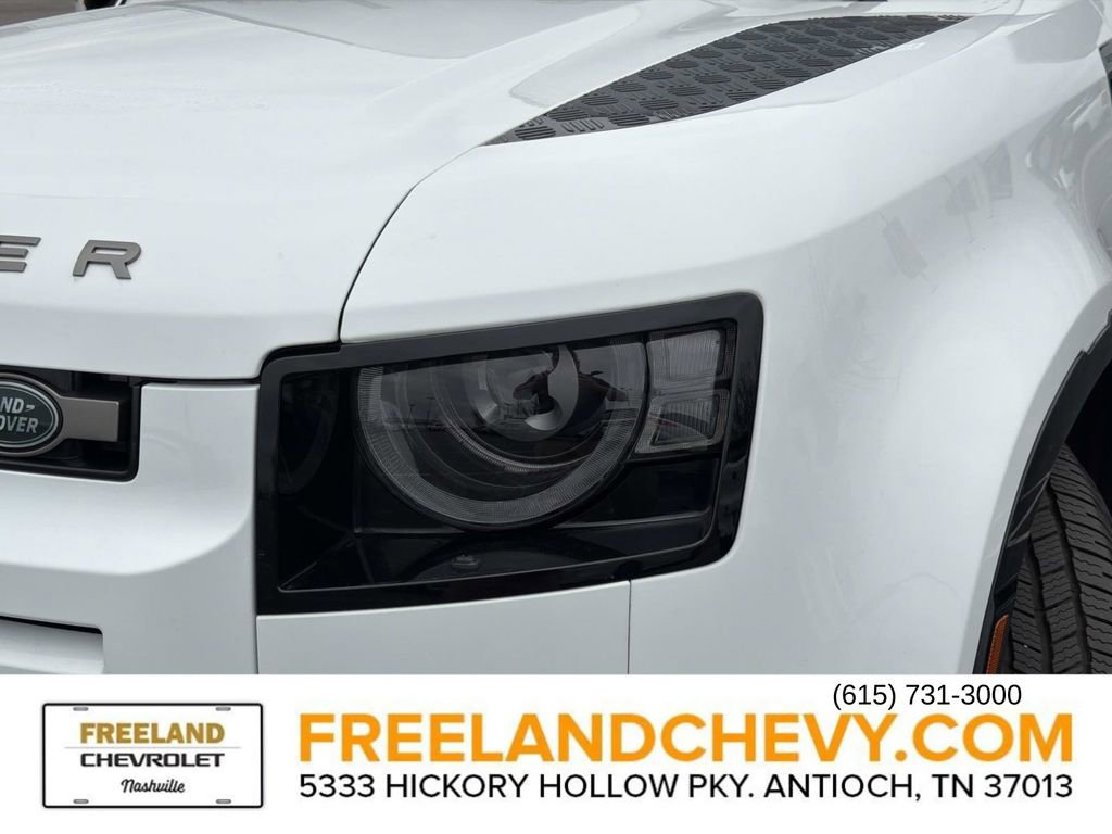 Used 2022 Land Rover Defender 110 X-Dynamic SE image 10