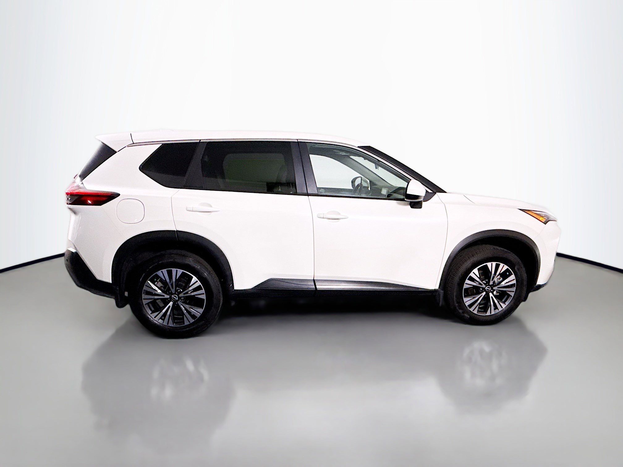 Used 2023 Nissan Rogue SV FWD image 11