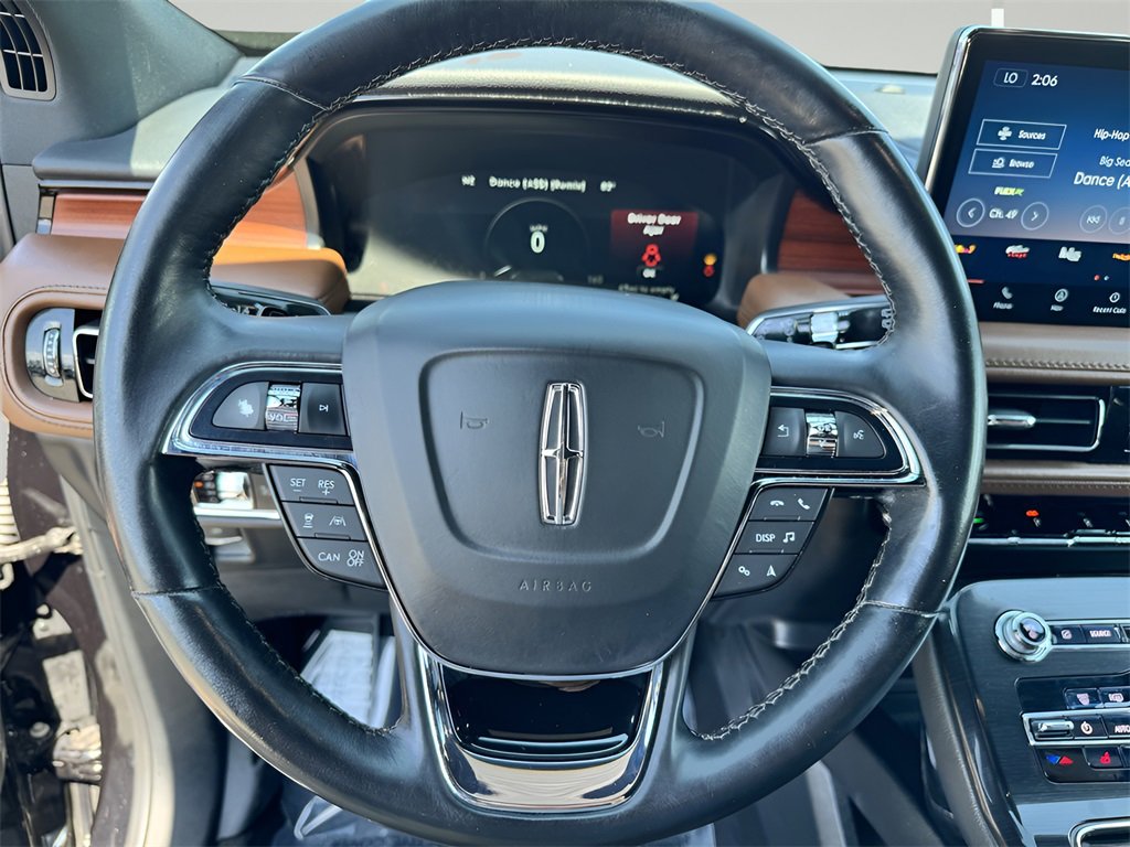 Used 2022 Lincoln Nautilus Reserve w/ Equipment Group 201A image 13