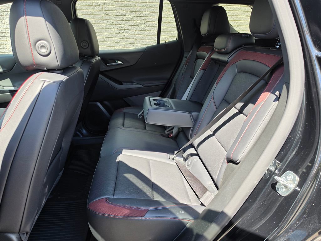 New 2026 Chevrolet Equinox RS w/ Convenience Package III AWD/4WD image 16