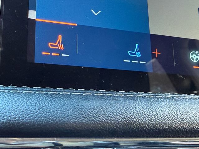 Used 2023 Lincoln Corsair AWD w/ Equipment Group 101A image 10