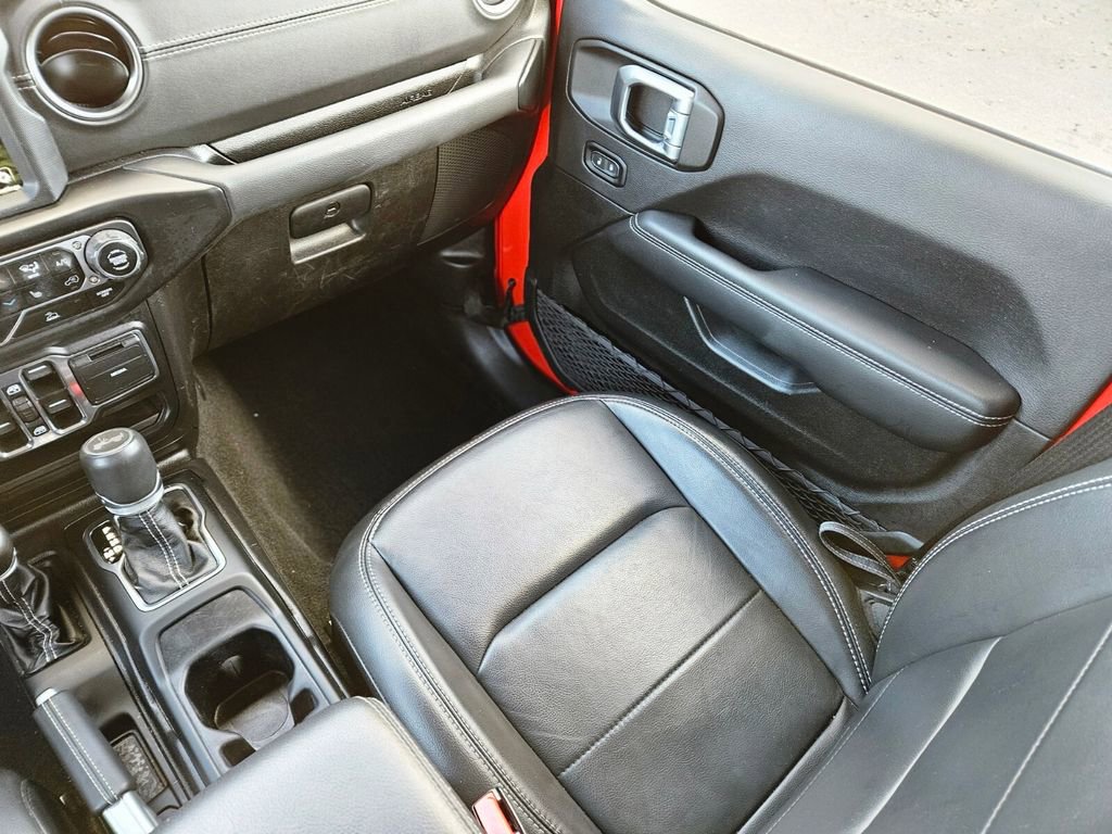 Used 2022 Jeep Wrangler Unlimited Sahara w/ Dual Top Group image 13