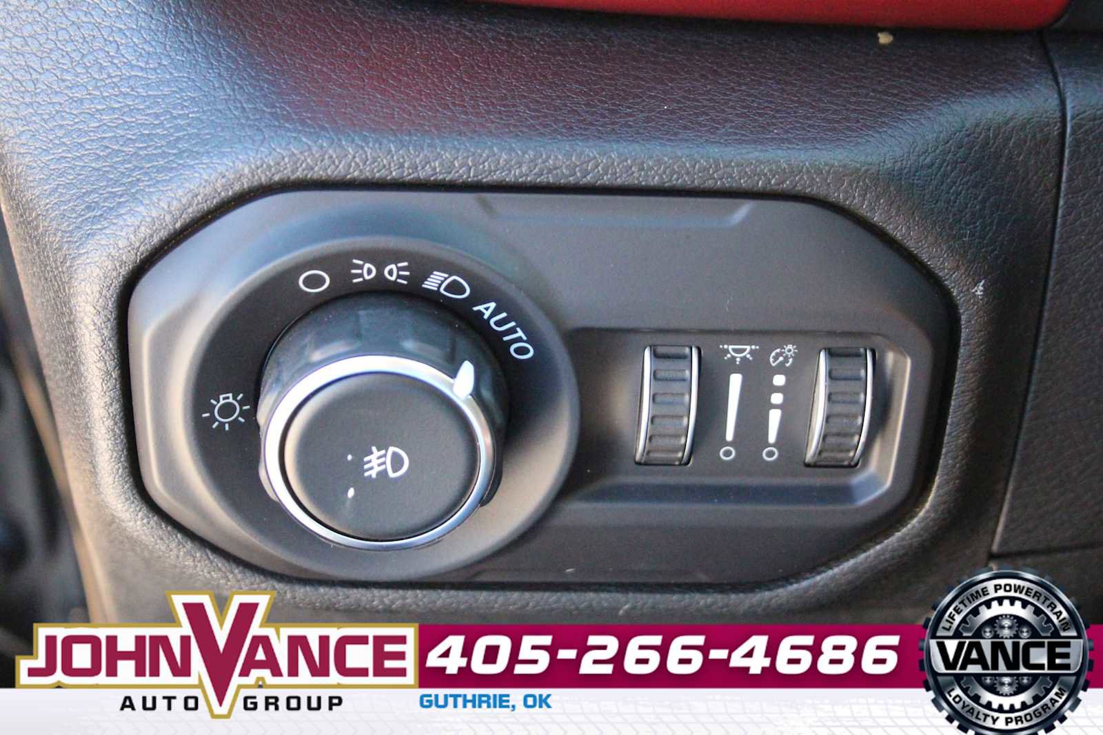 Used 2018 Jeep Wrangler Unlimited Rubicon image 33