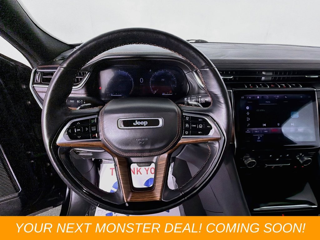 Used 2022 Jeep Grand Cherokee L Summit w/ Luxury Tech Group V AWD/4WD image 11