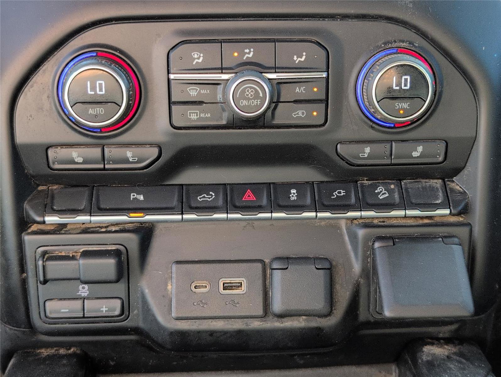 Used 2023 Chevrolet Silverado 2500 LT w/ Convenience Package image 16