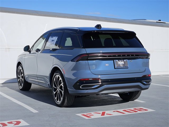 New 2026 Lincoln Nautilus Reserve image 5