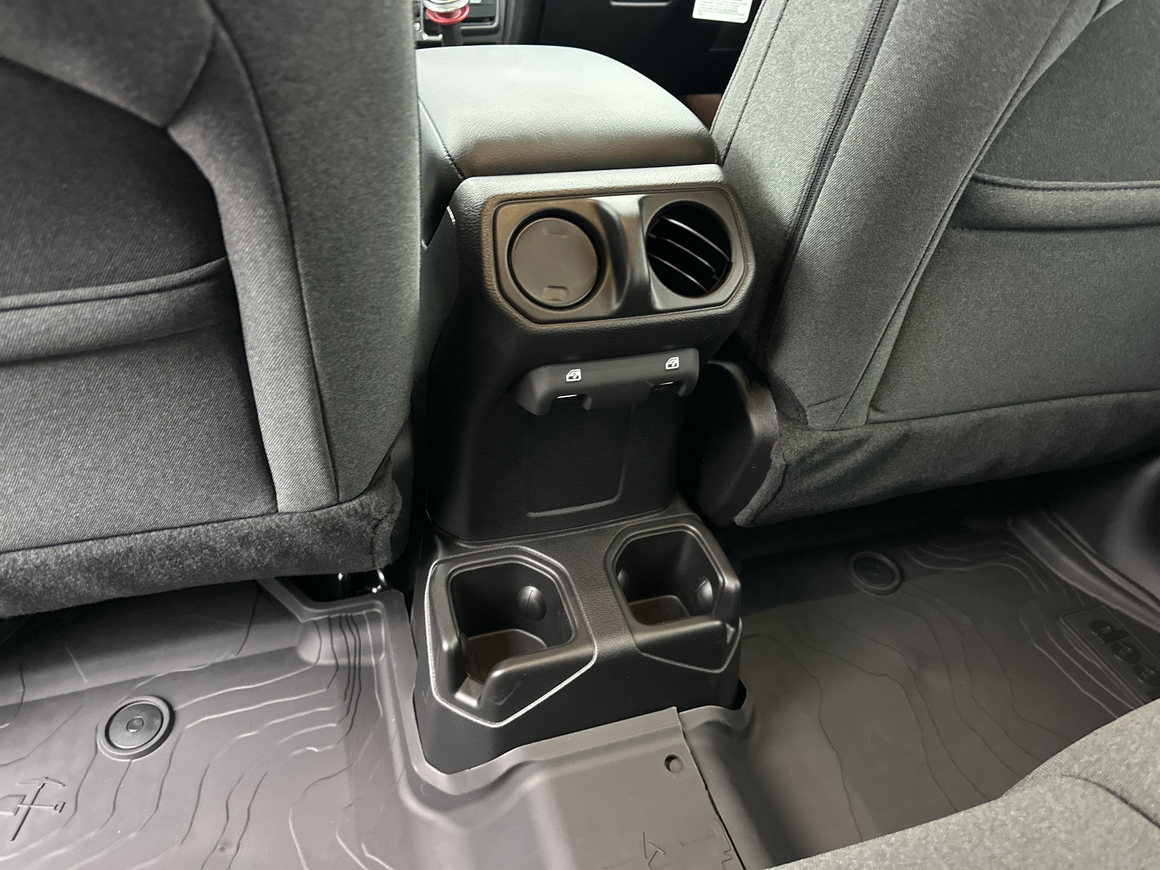 New 2026 Jeep Wrangler Unlimited Sport AWD/4WD image 30